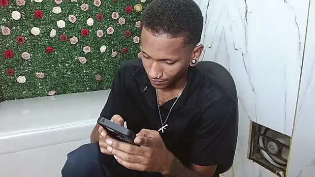 ManSant online show from December 16, 2025, 3:06 pm