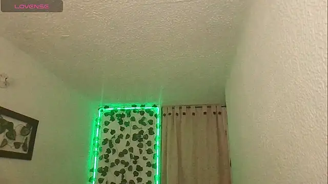 SexDiffrent online show from December 22, 2025, 6:27 pm