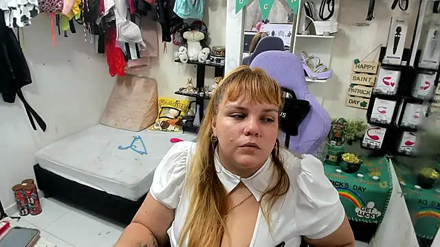 allsson queen online show from March 4, 2025, 3:55 am