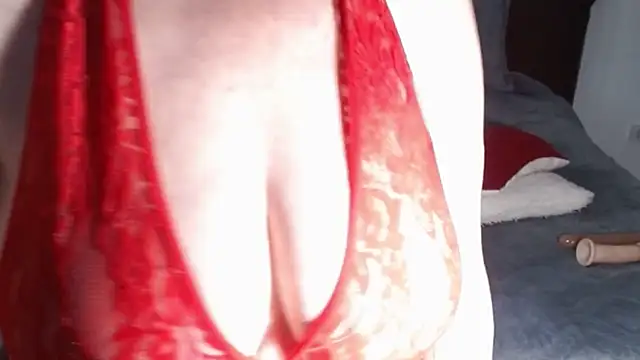 Snapshot of ina_tits chatting on December 15, 2025, 11:25 am ina tits online show from December 15, 2025, 11:25 am