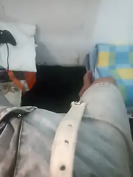 Snapshot of NathanZ11 chatting on April 13, 2026, 10:48 pm NathanZ11 online show from April 13, 2026, 10:48 pm