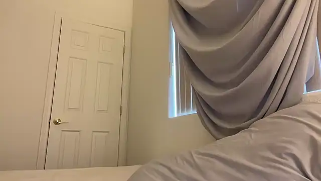 juliettebarbie online show from September 26, 2025, 11:09 pm