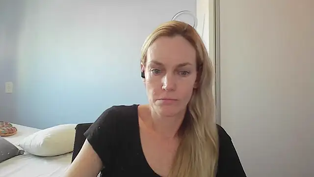 Annylove1 online show from March 26, 2026, 12:55 pm