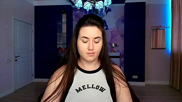 Roxie Bradley online show from January 11, 2025, 7:17 am