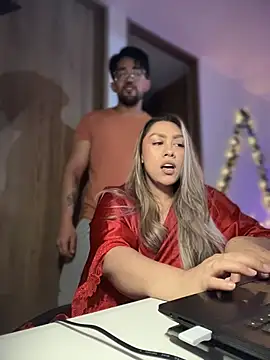 Im sophiie online show from December 2, 2025, 6:41 am