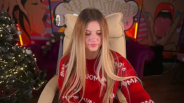 Snapshot of Lili_Danger chatting on December 25, 2024, 9:00 pm Lili Danger online show from December 25, 2024, 9:00 pm