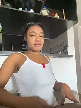 Snapshot of _yisela_ chatting on June 12, 2026, 7:13 pm yisela online show from June 12, 2026, 7:13 pm