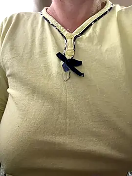 sweetmystery1 online show from October 13, 2025, 8:25 am