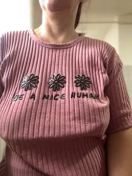 sweetmystery1 online show from October 26, 2025, 11:05 am