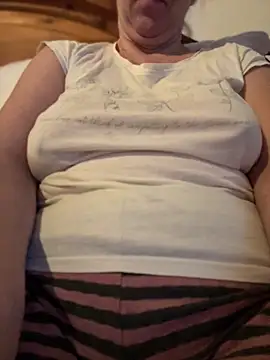 sweetmystery1 online show from February 2, 2026, 3:11 pm