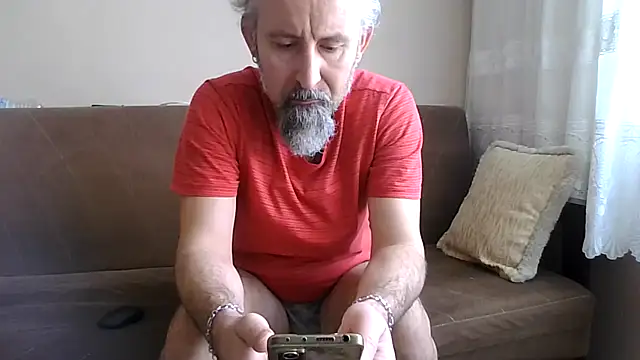 Snapshot of BuckWessle chatting on May 12, 2026, 10:34 am BuckWessle online show from May 12, 2026, 10:34 am