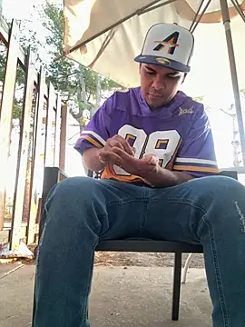 marhi32 online show from February 18, 2026, 11:33 pm