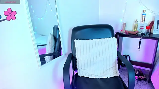 Snapshot of Tracy_lambo chatting on February 26, 2026, 4:22 am Tracy lambo online show from February 26, 2026, 4:22 am