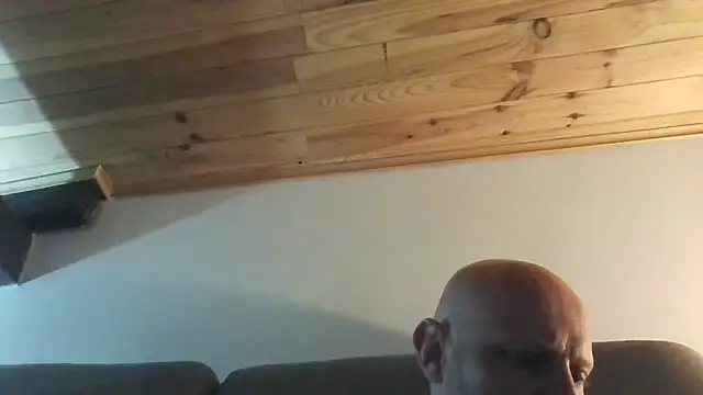 Snapshot of davigochi77bcn chatting on March 17, 2025, 7:37 pm davigochi77bcn online show from March 17, 2025, 7:37 pm