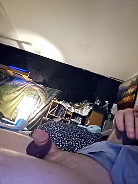 Hotredheadandtoungelasher online show from February 3, 2025, 6:17 pm