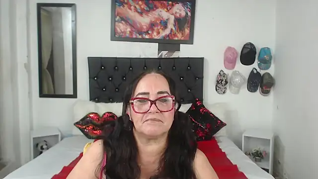 Sweetbigcatt online show from March 15, 2025, 2:46 am