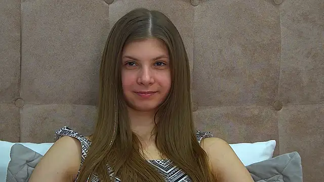 AudreyBarlow online show from March 4, 2025, 1:28 pm