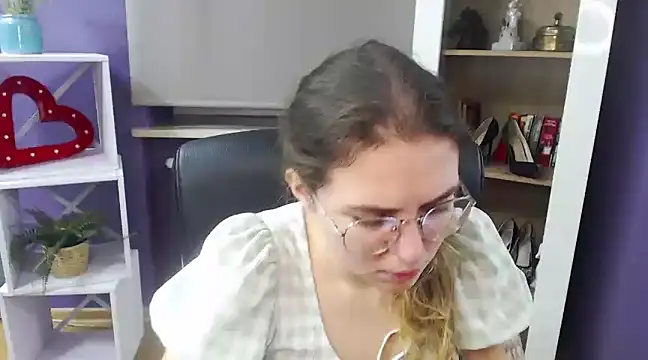 Zoey Erotic online show from January 30, 2025, 5:30 am