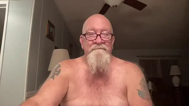 Snapshot of kcbace61760 chatting on September 29, 2025, 5:01 am kcbace61760 online show from September 29, 2025, 5:01 am