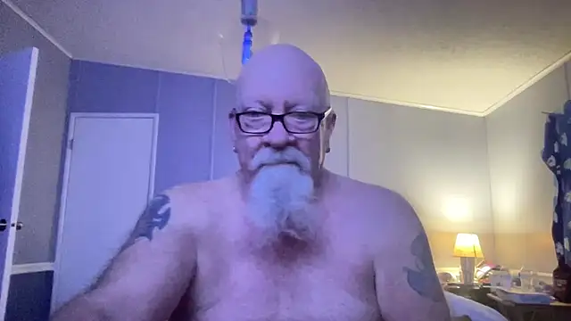 Snapshot of kcbace61760 chatting on December 23, 2025, 4:43 am kcbace61760 online show from December 23, 2025, 4:43 am