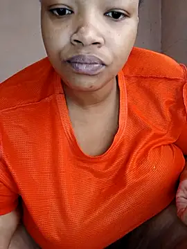 iamSunflower900 online show from April 16, 2026, 7:53 am