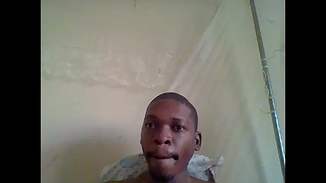 Snapshot of EarthyBull chatting on December 4, 2024, 7:28 am EarthyBull online show from December 4, 2024, 7:28 am