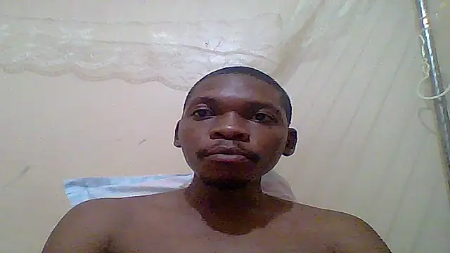 Snapshot of EarthyBull chatting on December 10, 2024, 6:38 pm EarthyBull online show from December 10, 2024, 6:38 pm