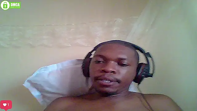 Snapshot of EarthyBull chatting on February 25, 2025, 7:52 am EarthyBull online show from February 25, 2025, 7:52 am