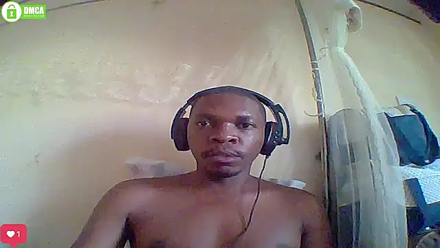 Snapshot of EarthyBull chatting on February 25, 2025, 2:00 pm EarthyBull online show from February 25, 2025, 2:00 pm