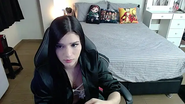 Snapshot of kittykat18x chatting on January 6, 2025, 5:06 pm kittykat18x online show from January 6, 2025, 5:06 pm