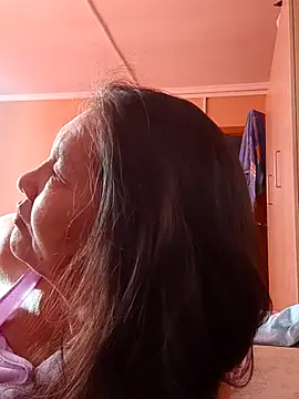 Zulfiya Bruce online show from September 16, 2025, 4:35 am