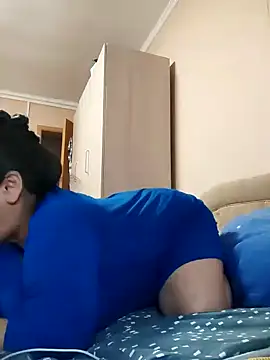 Zulfiya Bruce online show from December 3, 2025, 9:46 pm