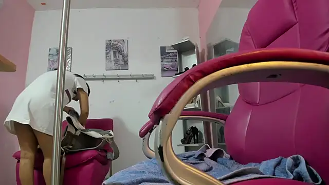 CAMILA--REY online show from November 21, 2025, 11:53 am