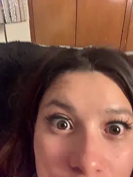 3littleschoolteens online show from November 14, 2025, 6:56 am