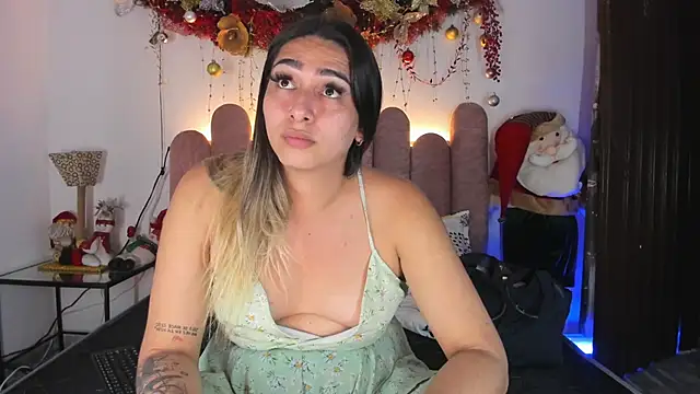 ISABELLASSMITH online show from January 14, 2025, 1:26 am