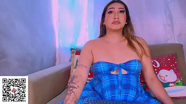 ISABELLASSMITH online show from November 26, 2025, 4:08 pm