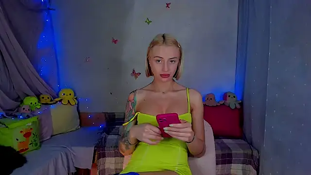 LickLizzy online show from March 25, 2026, 10:16 pm