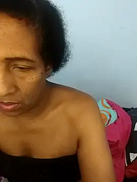 Aishamara online show from November 29, 2025, 3:04 pm