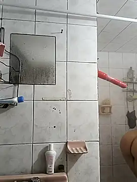 Snapshot of LaInsaciableIntensa chatting on February 7, 2026, 6:44 pm LaInsaciableIntensa online show from February 7, 2026, 6:44 pm