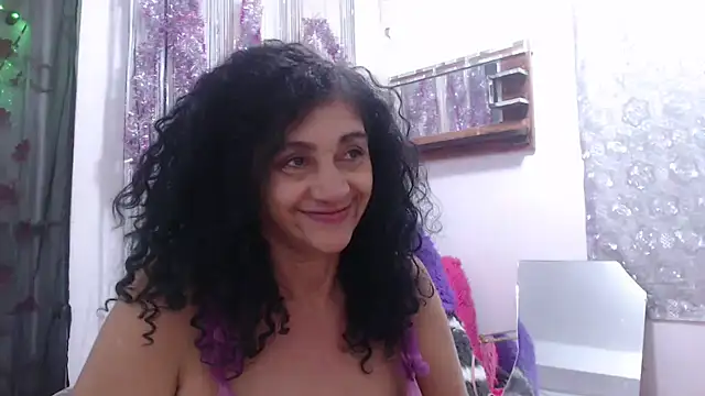 heyline milf online show from February 25, 2025, 9:35 pm