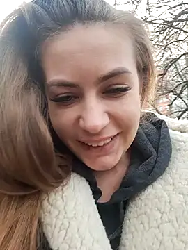 Keli Jessi online show from December 20, 2024, 1:11 pm