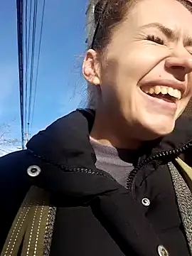 Keli Jessi online show from March 10, 2025, 1:32 pm