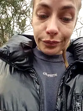 Keli Jessi online show from March 25, 2026, 1:17 pm