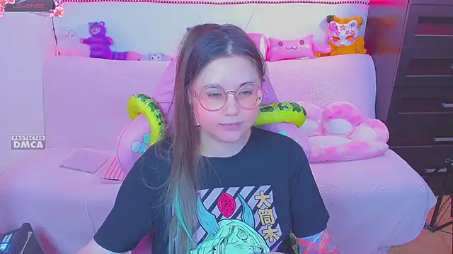 Lolisuccub online show from February 5, 2025, 6:15 pm