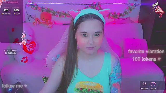 Lolisuccub online show from September 25, 2025, 4:32 pm