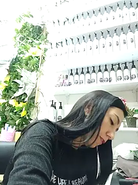 LunaZambrano online show from March 22, 2025, 12:28 am