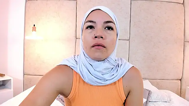 aisha vs online show from February 25, 2026, 12:04 pm