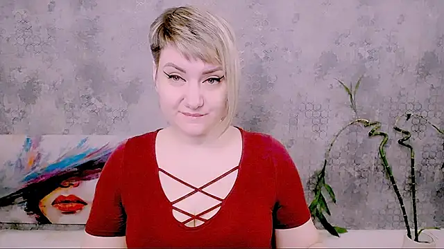 Snapshot of Djullia chatting on April 13, 2026, 5:57 am Djullia online show from April 13, 2026, 5:57 am