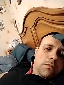 manubm03 online show from January 6, 2026, 7:39 pm