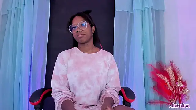 nilosolem online show from November 6, 2025, 5:03 pm